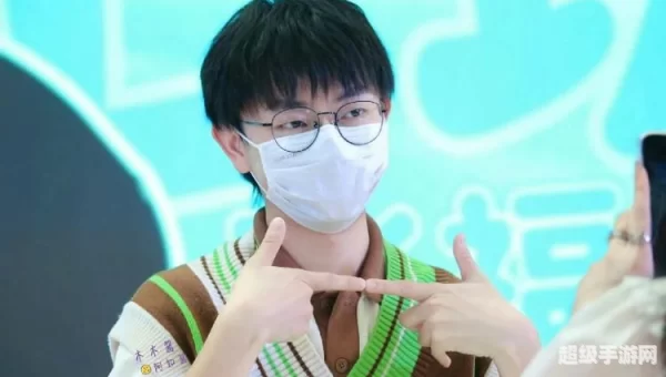 歪歪英雄十八叻